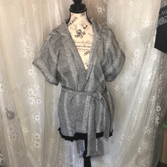 NWT Ecote By Urban Outfitters hooded kimono cotton fringe weave sash OS - Picture 1 of 11